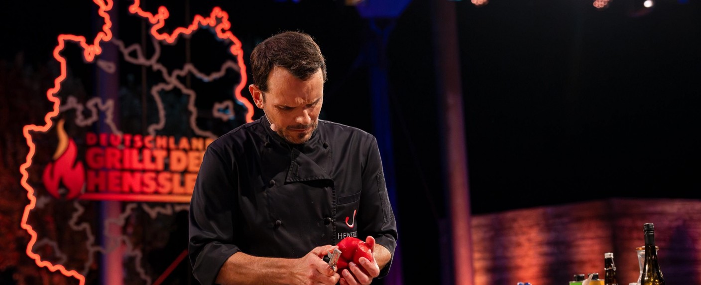 Quoten: Mäßiger Auftakt für neue Henssler-Show, Scholz verhilft Miosga zu Rekord – „Tatort“ bei Jung und Alt weit vorn, Sat.1 und ProSieben punkten mit Filmen – Bild: RTL/​Markus Hertrich