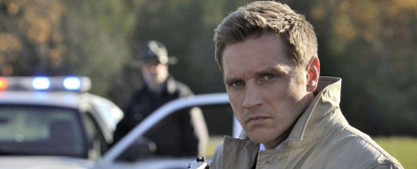 „Somewhere Between“: Devon Sawa („Nikita“) mit Hauptrolle in ABC-Sommerserie – Mutter versucht den Mord an ihrer Tochter zu verhindern – Bild: Tne CW