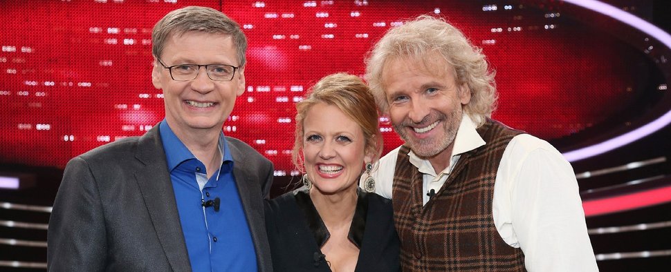 „Die 2“ (+ 1): Günther Jauch und Thomas Gottschalk mit Barbara Schöneberger – Bild: RTL/Stefan Gregorowius