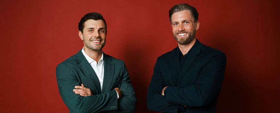 „Die Bachelors“: RTL stellt die neuen Rosenverteiler vor – Neue Staffel der Datingshow trotz Quoteneinbruch – Bild: RTL/​Lena-Luise Grellert