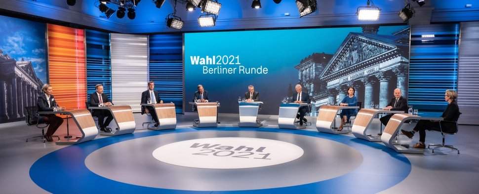 Die „Berliner Runde“ im Anschluss an die Bundestagswahl vom 26. September 2021 – Bild: ZDF/Claudius Pflug