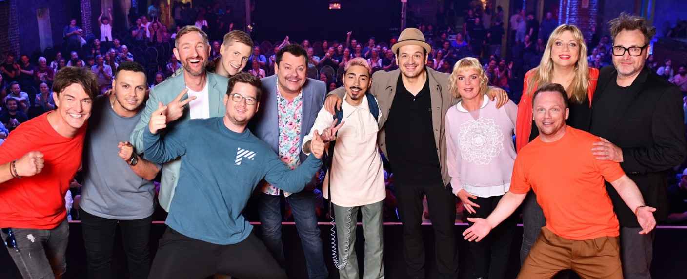 Sat.1 versammelt erneut „Die besten Comedians Deutschlands“ – Stand-up-Gala wird im Sommer fortgesetzt – Bild: Sat.1/​Steffen Z Wolff