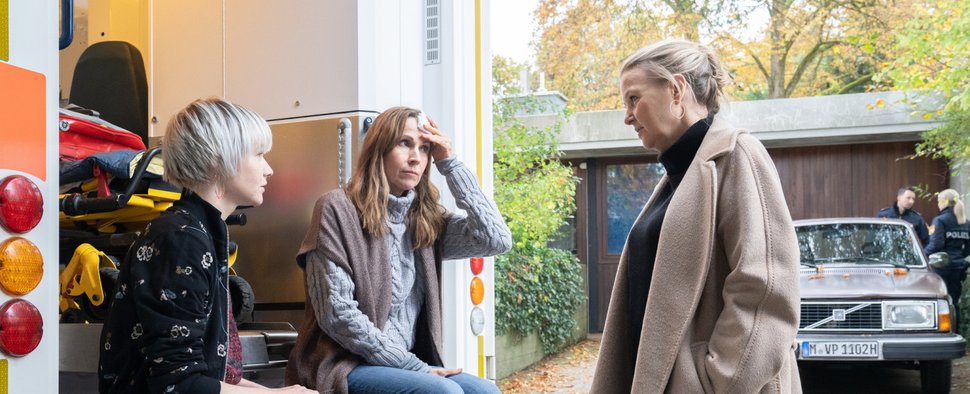 Polizeikommissarin Vera Lanz (Katharina Böhm, r.) ermittelte als „Die Chefin“ zum 100. Mal im ZDF. – Bild: ZDF/Michael Marhoffer