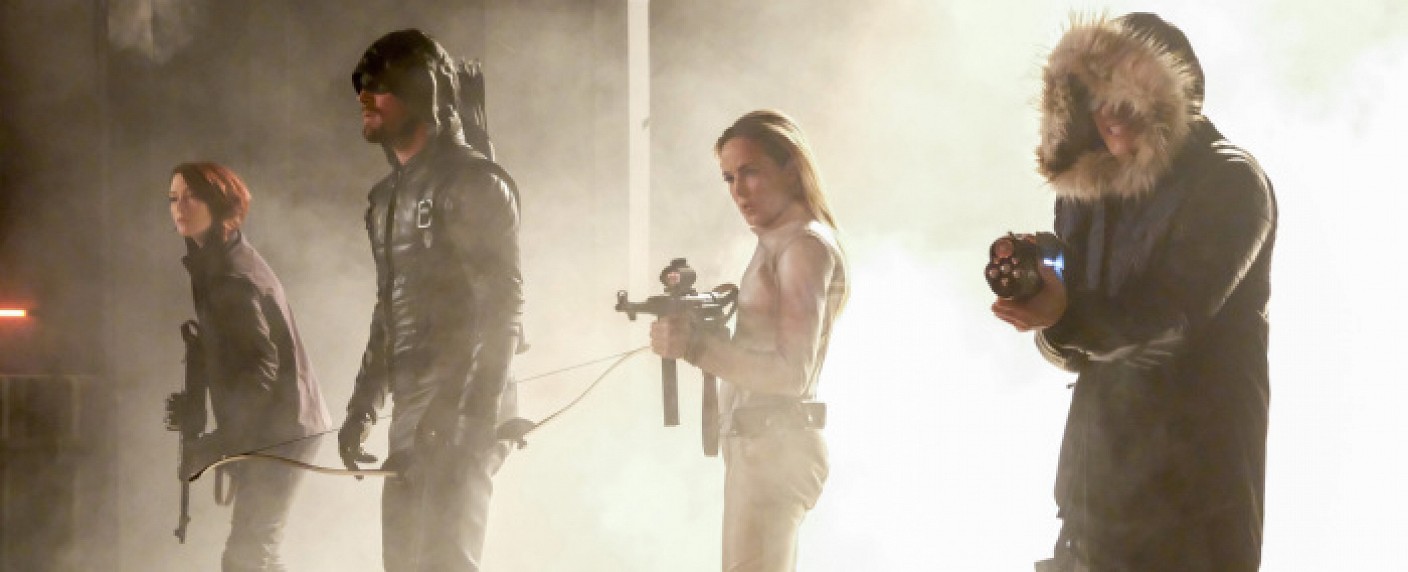 „Crisis on Earth X“: Neue Trailer zum aktuellen Berlantiverse-Crossover – Crossover von  „Supergirl“, „Arrow“, „The Flash“ und „Legends of Tomorrow“ – Bild: The CW