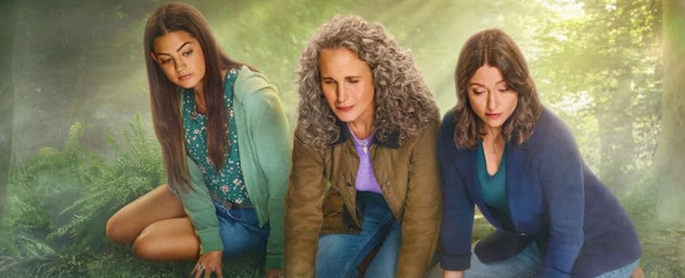 Die drei Landry-Frauen in „The Way Home“: (v. l.) Alice (Sadie Laflamme-Snow), Del (Andie MacDowell) und Kat (Chyler Leigh) – Bild: Hallmark Channel