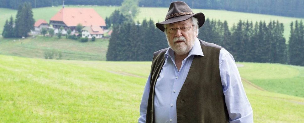 Wolfgang Hepp sagt als Hermann Faller Lebewohl – Bild: SWR/Alexander Kluge