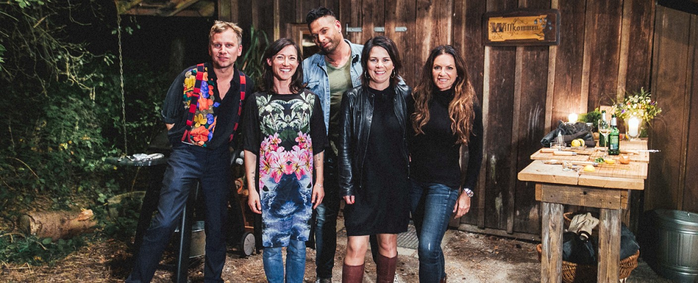 Charlotte Roche und Lars Eidinger laden zur „Geschichte eines Abends“ – Hochwertige NDR-Reihe wird mit neuen Gastgebern fortgesetzt – Bild: NDR/​Daniel Bremehr