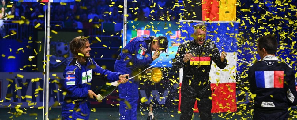 Die Gewinner der „TV total Autoball WM“ 2022 – Bild: ProSieben/Willi Weber