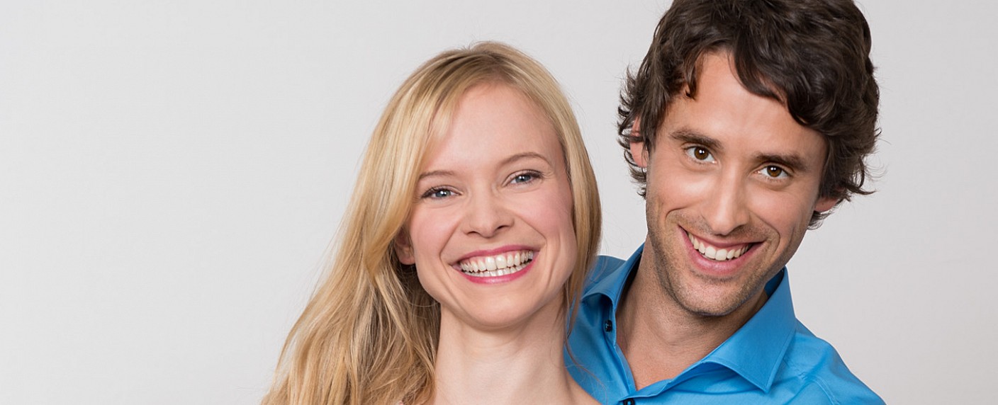 „Sturm der Liebe“: Magdalena Steinlein und Kai Albrecht im Zentrum von Staffel elf – Telenovela stellt neue Hauptfiguren vor – Bild: ARD/​Ralf Wilschewski