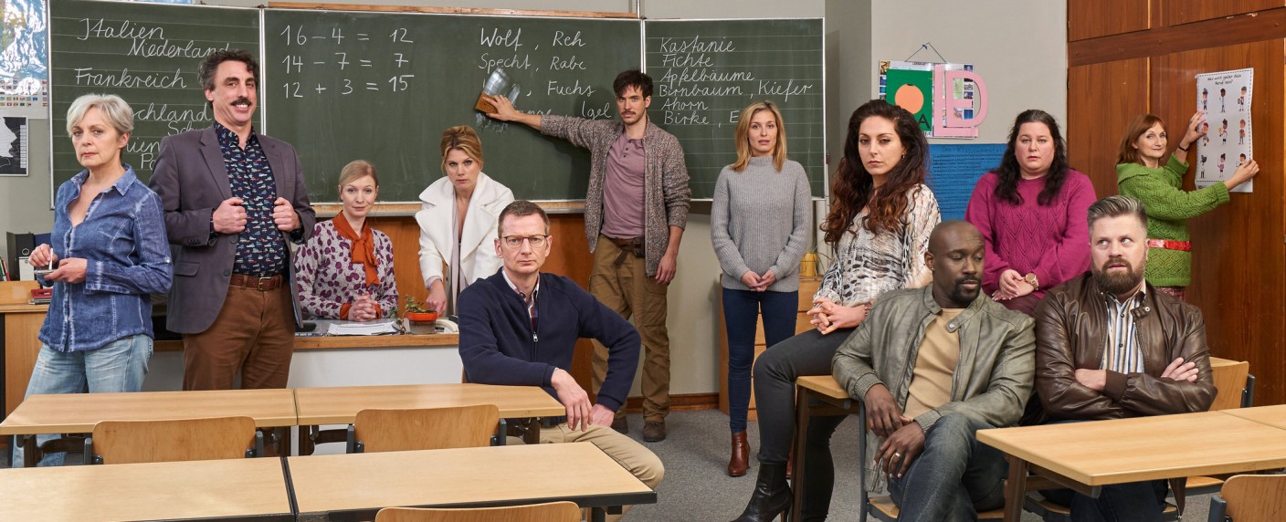 „Die Läusemutter“: Zweite Staffel kehrt zu Sat.1 zurück – Free-TV-Premiere noch im September mit Marathon-Programmierung – Bild: Sat.1/​Frank Dicks