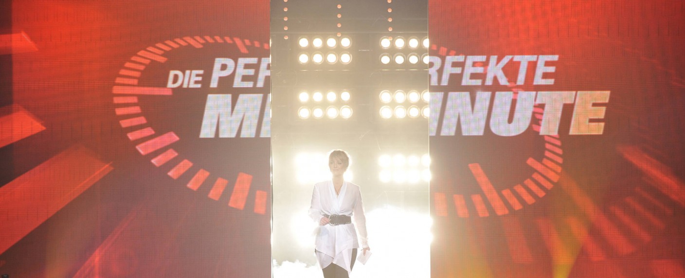 „Die perfekte Minute“: Sat.1 startet nächste Gameshow-Neuauflage – Ulla Kock am Brink moderiert Vorabend-Variante – Bild: Sat.1/​Willi Weber