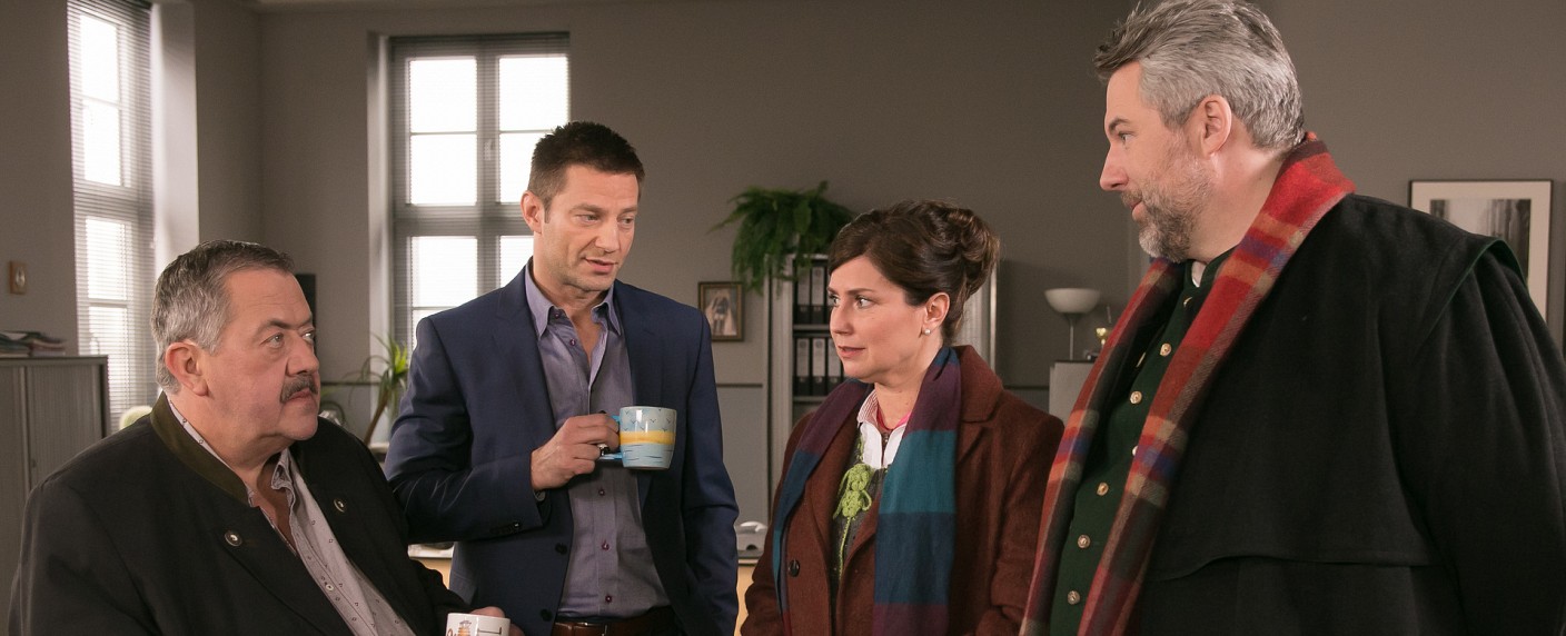„Rosenheim-Cops“: Erster Einsatz in Spielfilmlänge kurz vor Weihnachten – ZDF zeigt Special zur Primetime – Bild: ZDF/​Christian A. Rieger