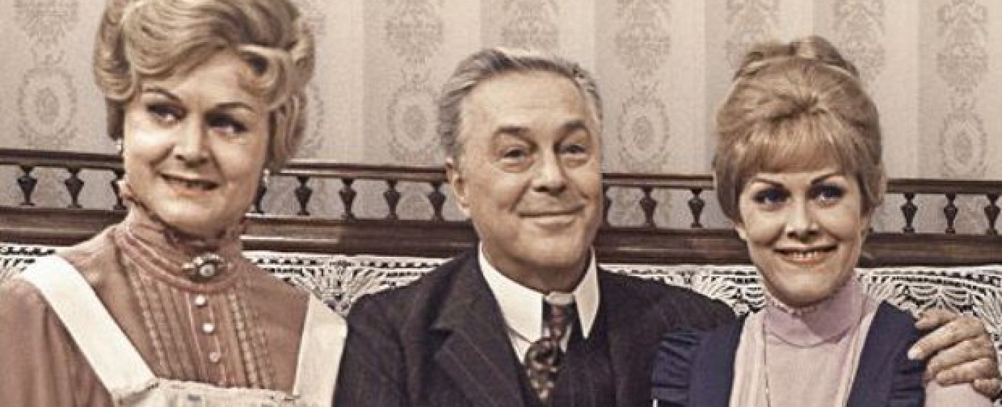 hr-Fernsehen wiederholt „Die Schöngrubers“ und „Rinaldo Rinaldini“ – Wiedersehen mit Hans Holt, Marika Rökk und Fred Williams – Bild: Alive AG