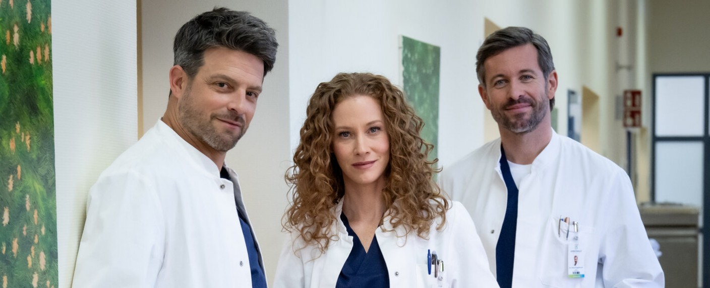 „Die Spreewaldklinik“: An diesem Tag startet die zweite Staffel – Sat.1-Vorabendserie meldet sich mit Neuzugängen zurück – Bild: Joyn/​Claudius Pflug