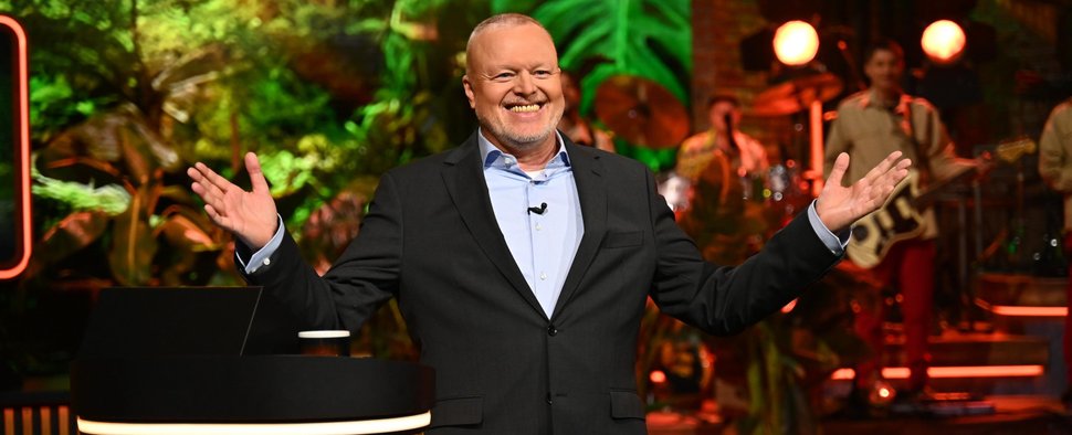 „Die Stefan Raab Show“ begleitet das diesjährige Dschungelcamp – Bild: RTL/Julia Feldhagen