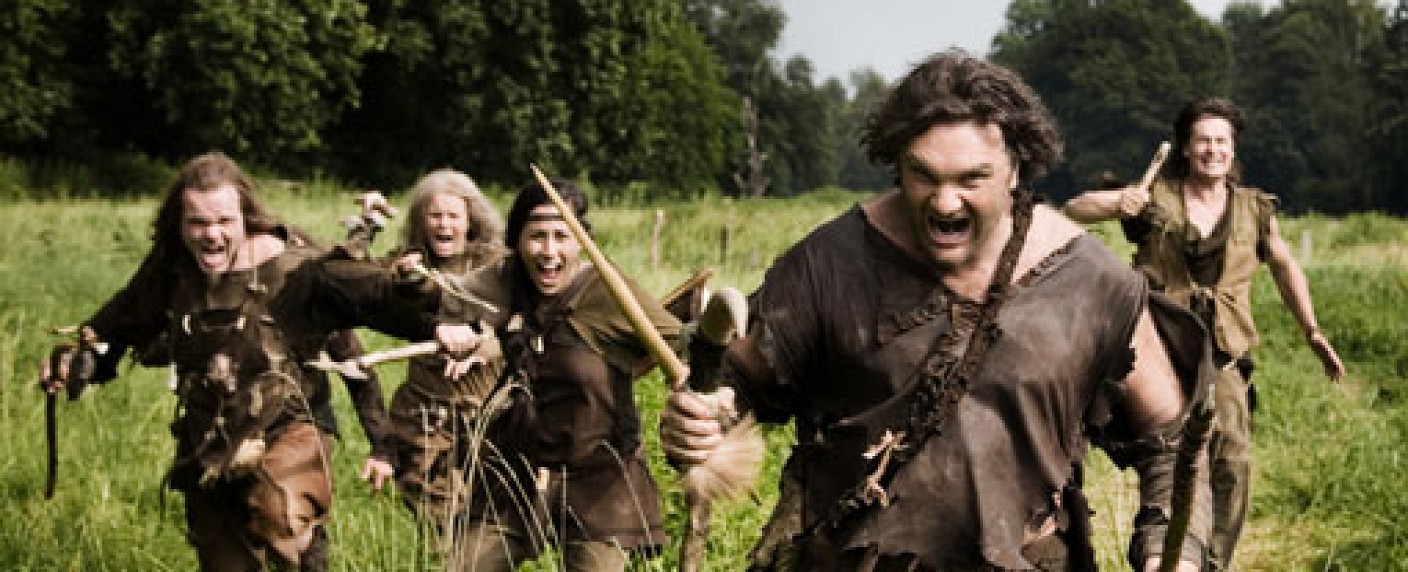 „Die Steintaler“: Österreichische Comedy-Serie bei 3sat erstmalig im deutschen Fernsehen – Urzeit-Comedy zur nächtlichen Unzeit – Bild: ORF