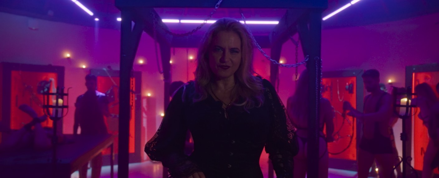 Stranger als „Stranger Things“: Die „Stranger Sins“ laden wieder zum Sex-Experiment – RTL+ setzt auf ungewöhnliche Fetische und probierfreudige Pärchen – Bild: RTL+