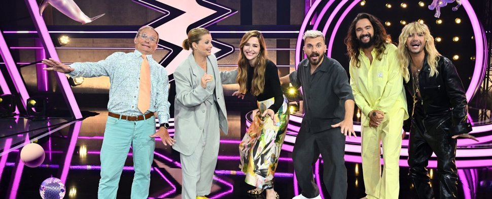 „Die Superduper Show“ mit Wigald Boning, Annette Frier, Katrin Bauerfeind, Edin Hasanović und Tom & Bill Kaulitz (v. l. n. r.) – Bild: ProSieben/Willi Weber