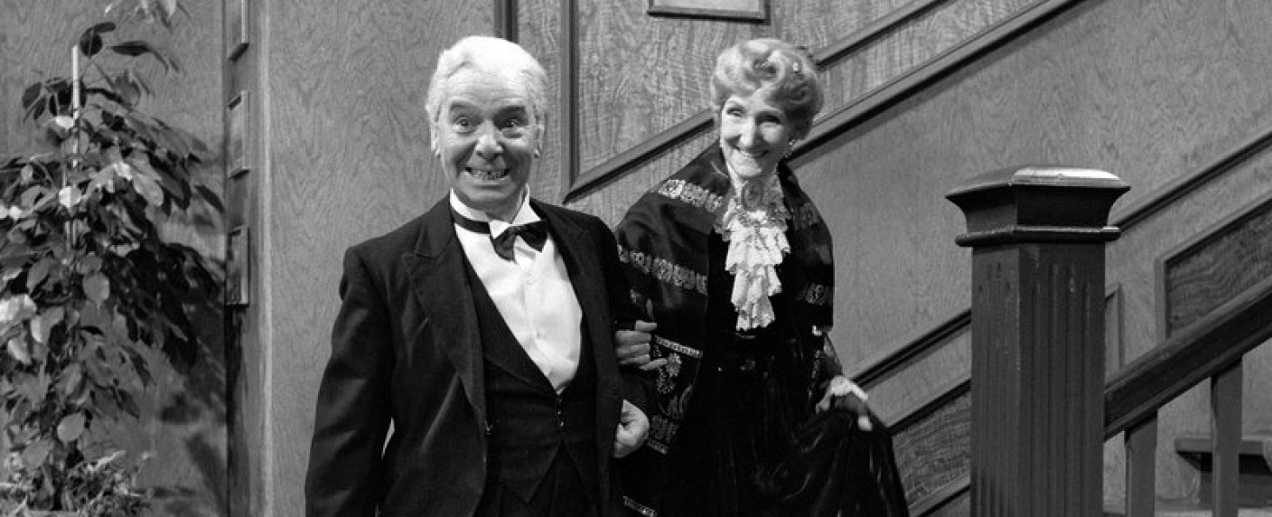 Die „Dinner for One“-Lüge: eine Spurensuche – Warum sein Weg ins deutsche Fernsehen kurioser ist als der Kultsketch selbst – Bild: SWR/​NDR/​Annemarie Aldag