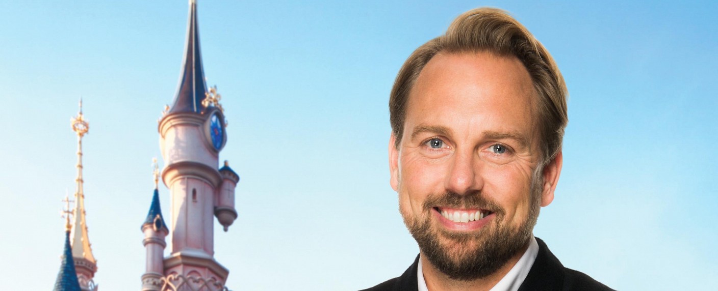 Disney Channel macht „Magic Moments“ zur Quizshow – Steven Gätjen lässt Disney-Fans gegeneinander antreten – Bild: Disney Channel