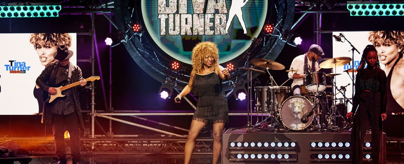 „The Tribute – Die Show der Legenden“: Sat.1 lässt Coverbands gegeneinander antreten – Neue Musikshow aus dem Hause John de Mol – Bild: Talpa/​SBS6/​Sat.1