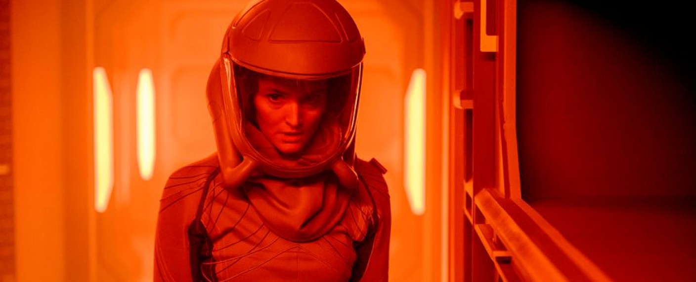 „The Ark“: Wie gut schlägt sich die neue Sci-Fi-Serie des „Stargate“-Schöpfers? – Review – Kolonistenschiff erleidet im All ungeplante Komplikationen – Bild: SyFy