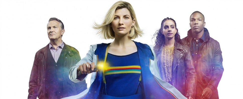 „Doctor Who“ mit Bradley Walsh, Jodie Whittaker, Mandip Gill und Tosin Cole – Bild: FOX/BBC Studios