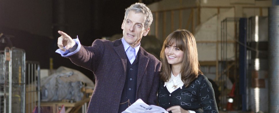 Peter Capaldi und Jenna-Louise Coleman bei den Dreharbeiten zur neuen „Doctor Who“-Staffel – Bild: BBC