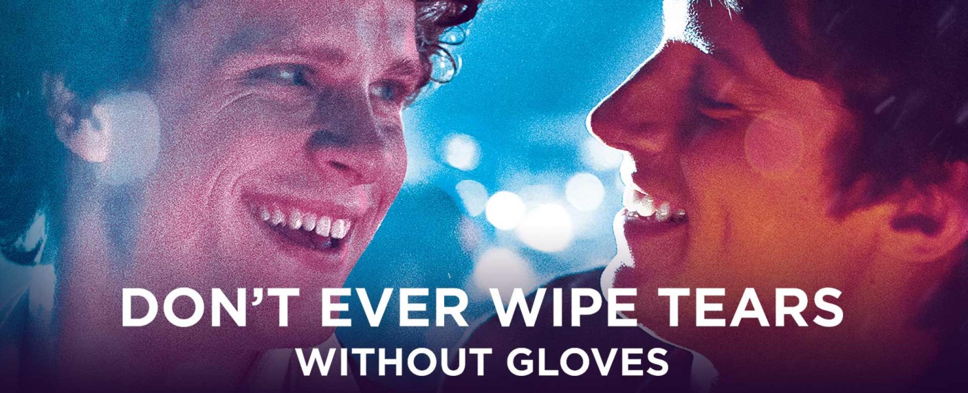 Schwedisches AIDS-Drama mit Adam Pålsson („Der junge Wallander“) feiert späte Deutschlandpremiere – Preisgekrönte Miniserie „Don’t Ever Wipe Tears Without Gloves“ – Bild: BBC/​SVT