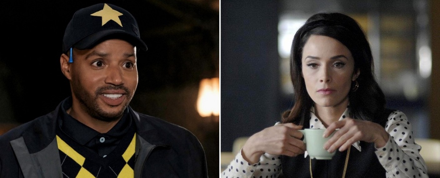 Donald Faison („Scrubs“) und Abigail Spencer („Suits“) neben Jon Cryer in NBC-Sitcom – Geschiedenes Ehepaar rauft sich für seine Kinder zusammen – Bild: THe CW/​NBC