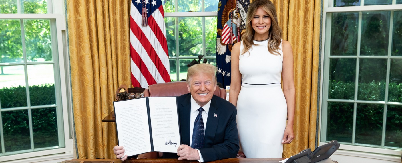 Donald Trump verdrängt „Unter uns“ aus dem Programm – Auch „SOKO Potsdam“ muss für Amtseinführung weichen – Bild: SWR/​The White House