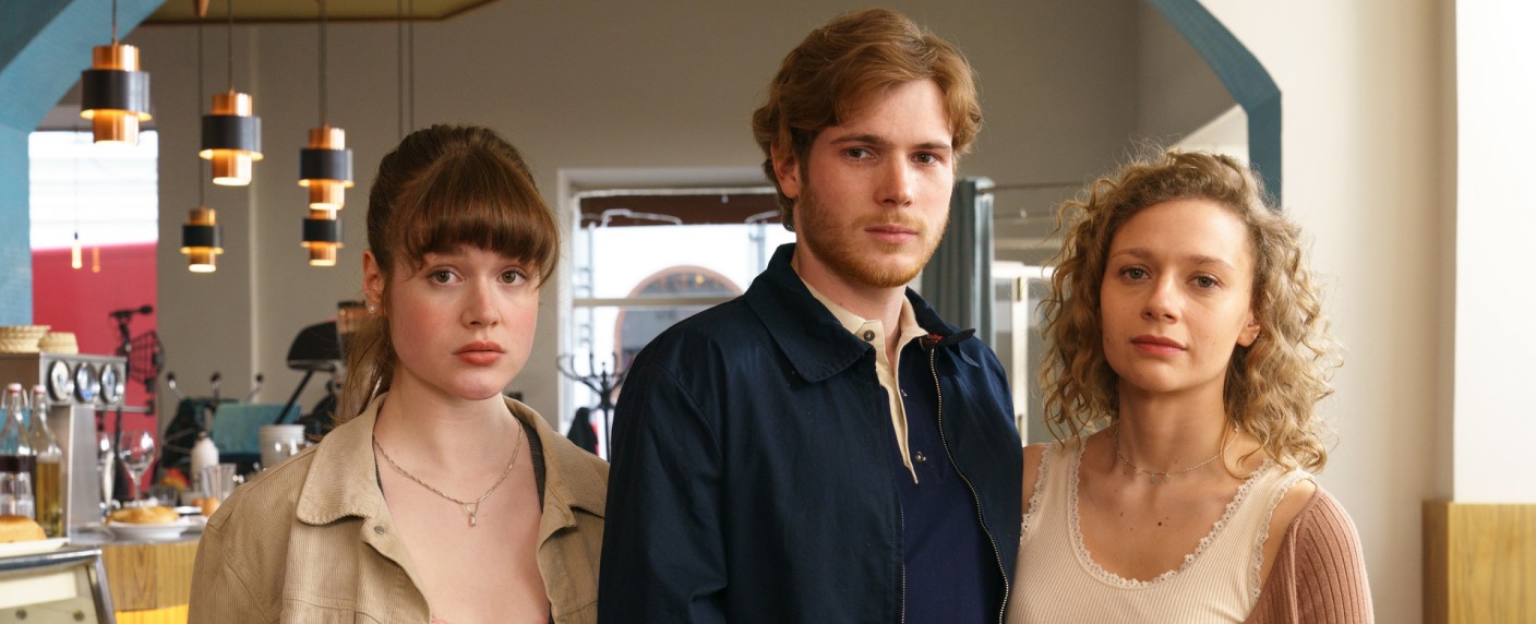 ZDFneo setzt „Die Macht der Kränkung“ mit zweiter Staffel fort – Miniserie erhält überraschende Verlängerung – Bild: ZDF/​Petro Domenigg