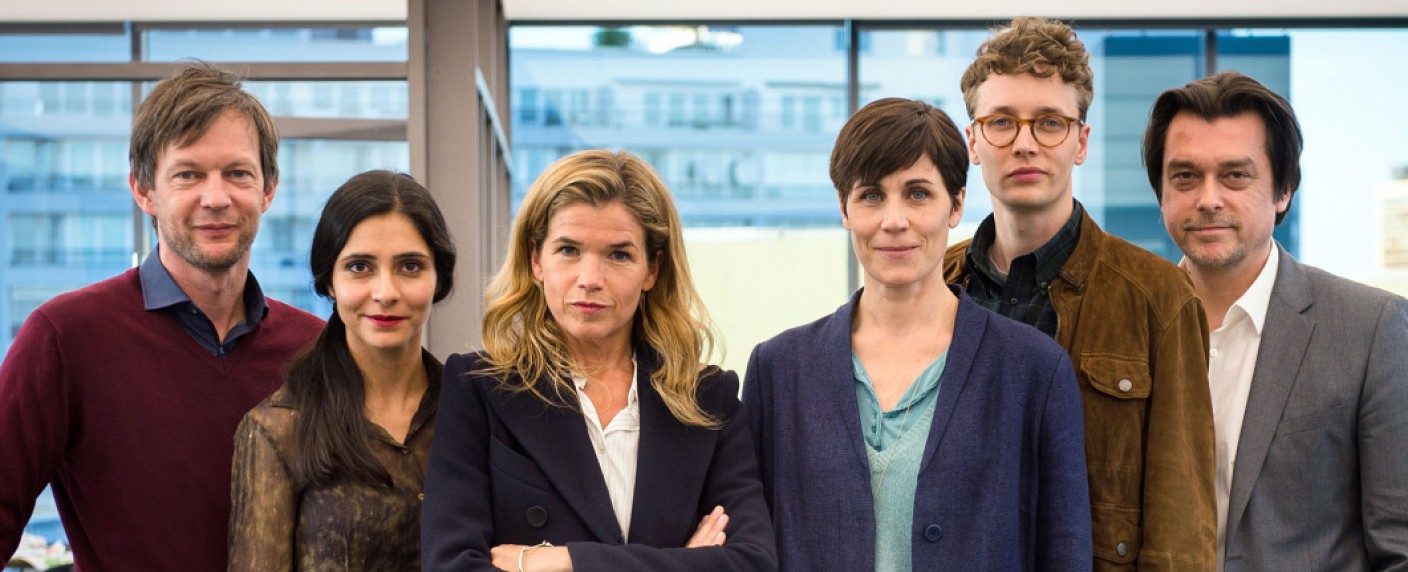 „Geraubte Wahrheit“: ARD dreht Thriller mit Anke Engelke – Nina Kunzendorf und Katja Riemann ebenfalls in Film über TTIP-Hintergründe – Bild: ARD Degeto/​Stephan Rabold