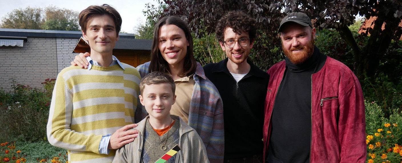 NDR entwickelt queere Miniserie „Brüt“ als abgedrehte Mystery-Komödie – Drehstart für neues „Nordlichter“-Projekt in Hamburg – Bild: NDR/​Jonah Lökes