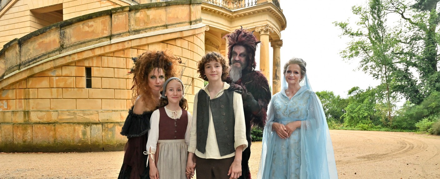 „Sechs auf einen Streich“: Detlev Buck wird zum Teufel im nächsten Märchenfilm – Drehstart für „Das Märchen von der silbernen Brücke“ mit Christina Große – Bild: rbb/​Hardy Spitz