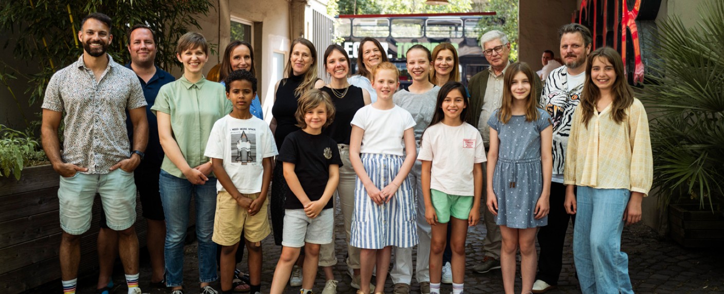 „GONG! – Mein spektrakuläres Leben“: KiKA dreht Serie über Neurodiversität – Kinderserie über Autistin noch für diesen Herbst geplant – Bild: KiKA/​ARD/​ZDF/​Fabian Stürtz