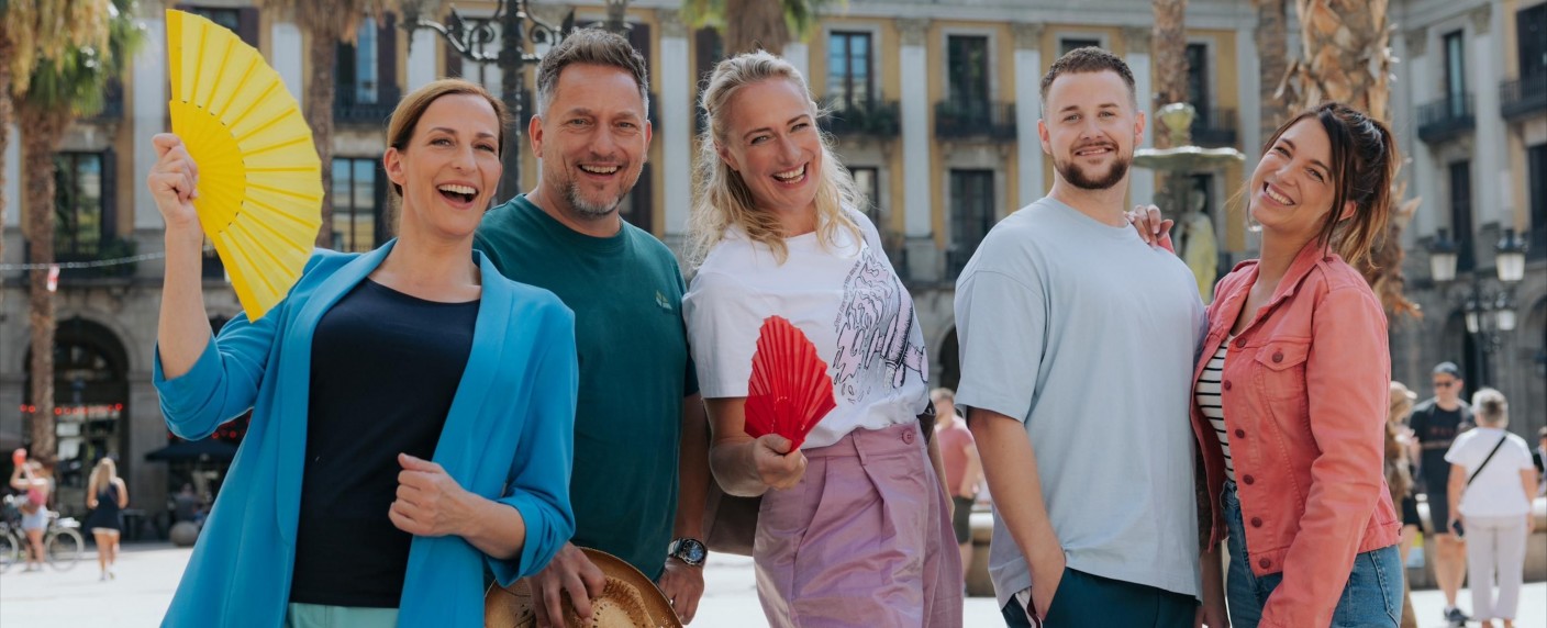 „Gute Zeiten, schlechte Zeiten“: Neues Special entsteht in Barcelona – RTL-Soap bringt die südliche Sonne in die Vorweihnachtszeit – Bild: RTL/​Anna Riedel