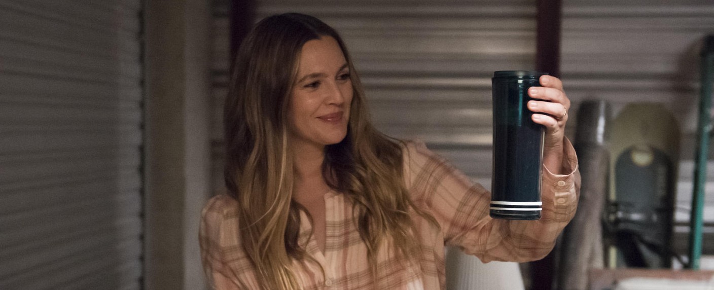 „Santa Clarita Diet“: Netflix startet Serie mit Drew Barrymore im Februar – Leben von Immobilienmakler-Ehepaar wird auf den Kopf gestellt – Bild: Netflix