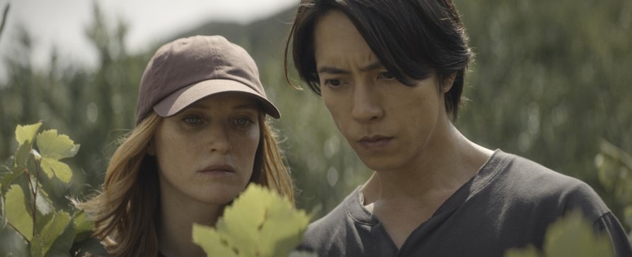 „Drops of God“: Französisch-japanische Manga-Adaption geht in Staffel 2 – Fleur Geffrier und Tomohisa Yamashita zurück in der Welt der Gourmet-Weine – Bild: Apple TV+