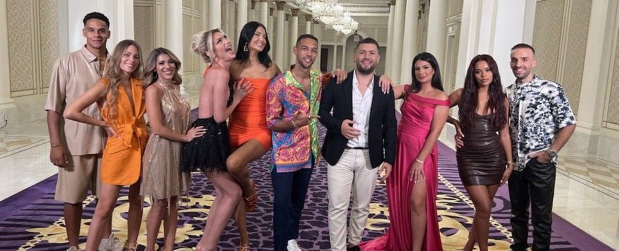 „Dubai Diaries“ und „Make Love, Fake Love“: Trash-Nachschub bei RTL+ – Reality-Soaps mit Simon Desue und Yeliz Koc – Bild: RTL