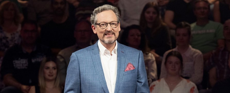 Hirschhausen verabschiedet sich: Letzte Ausgabe der „Hirschhausen-Show“ am Samstag – Arzt zieht sich aus TV-Unterhaltung zurück – Bild: WDR/​Melanie Grande