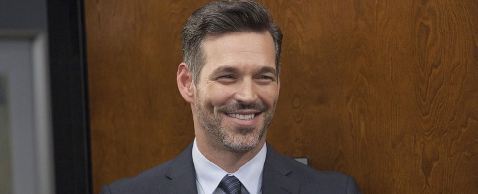 Eddie Cibrian als erfolgreicher Anwalt Ross Goodson in „Baby Daddy“ – Bild: ABC Family