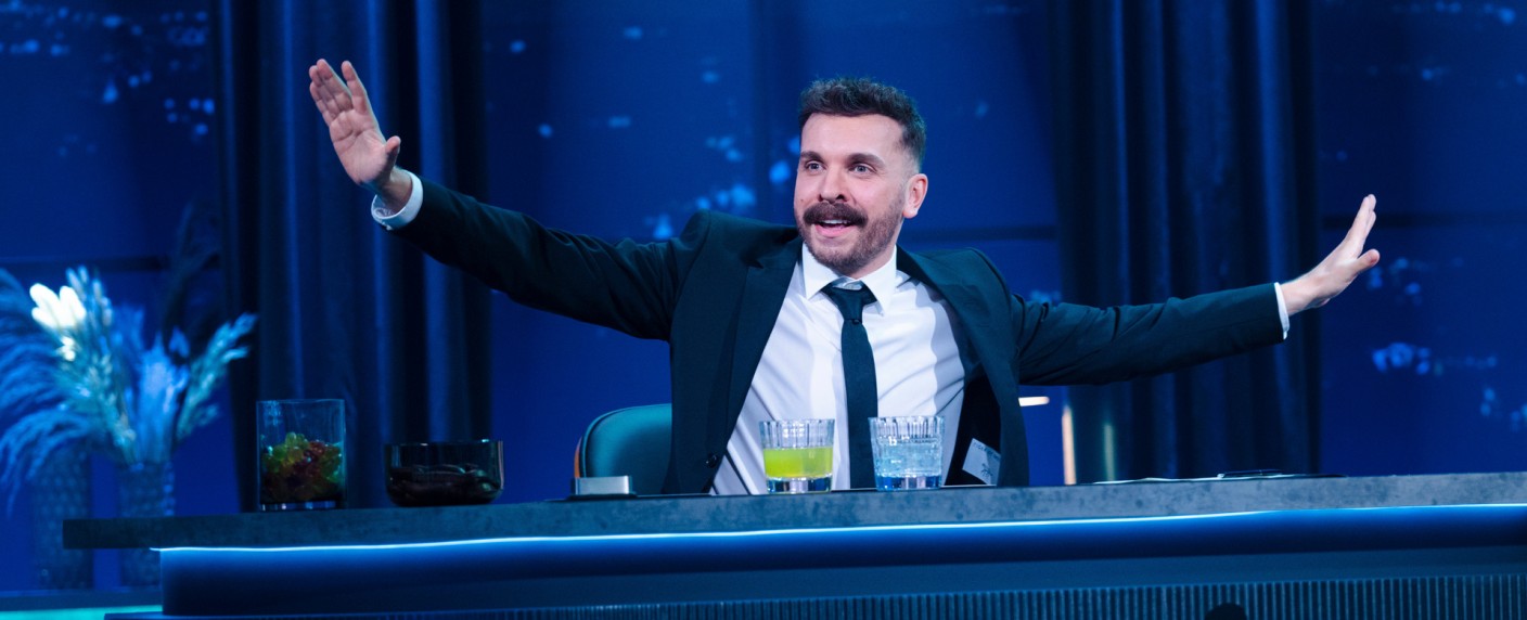 „Edins Neo Night“ mit Edin Hasanović: Aus nach zwei Staffeln – ZDFneo beendet erfolglose Late-Night-Show – Bild: ZDF/​Ben Knabe
