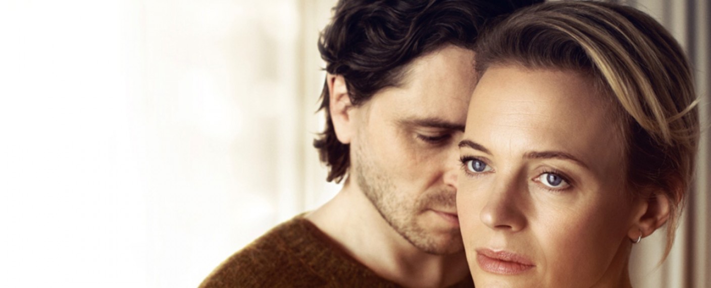 „Einfach Liebe – Onlinedates und Neuanfänge“: Schwedische Dramedy bald im Ersten – Sechsteilige erste Staffel im Oktober – Bild: ARD Degeto/​Bigster and Viaplay