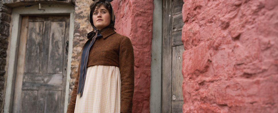 Ella Bruccoleri als Mary Bennet in „The Other Bennet Sister“ – Bild: Bad Wolf/James Pardon
