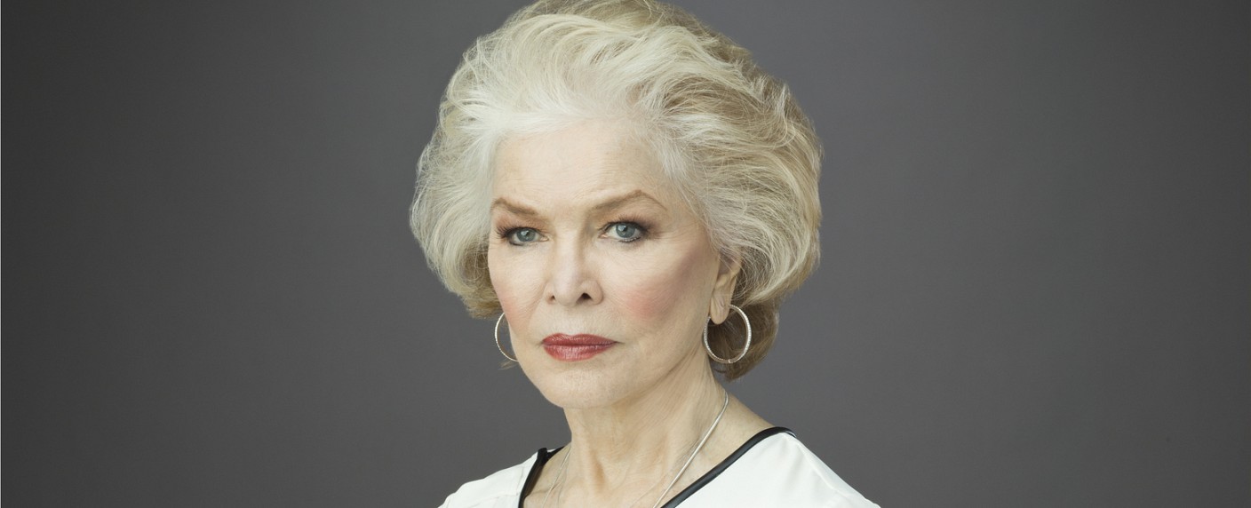 „Mom“ verpflichtet Oscar-Gewinnerin Ellen Burstyn für Gastauftritt – Auch June Squibb und Emily Osment in Gastrollen in Staffel drei – Bild: A&E