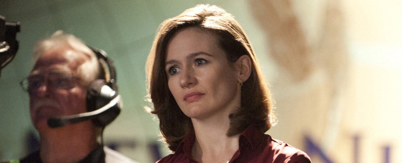 „Pursuit of Love“: Neue Serie von und mit Emily Mortimer („The Newsroom“) beginnt mit Dreharbeiten – Lily James und Emily Beecham als Freundinnen auf der Suche nach Liebe – Bild: Melissa Moseley/​HBO