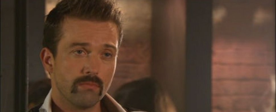 Emmett Scanlan als Brandon Brady in „Hollyoaks“ – Bild: Channel 4