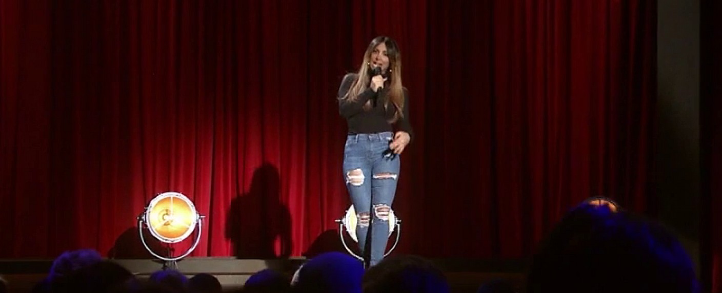 „’nissa“: Warum Enissa Amani eine zweite Chance verdient – Review – Neue Comedyshow startet heute Abend bei ProSieben – Bild: ProSieben/​Screenshot