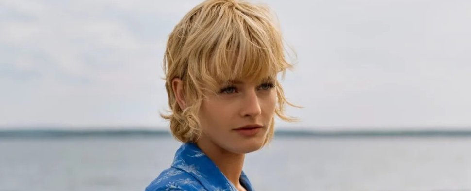 Esther McGregor in „Solange wir lügen“ – Bild: Amazon Prime Video